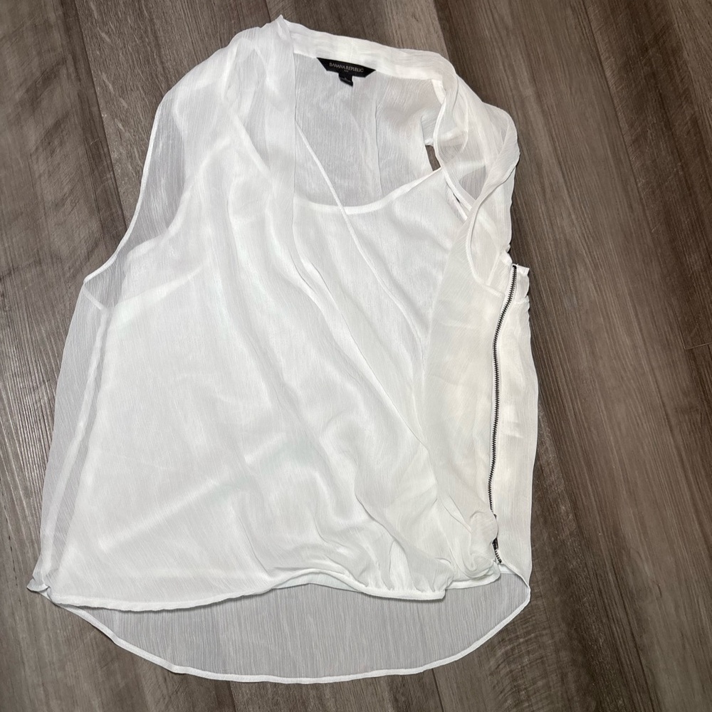 White Sleeveless Women's Top